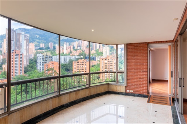 Apartamento de 3 alcobas en arriendo en La Florida, Medellín, 319 m² · foto 5 de 24