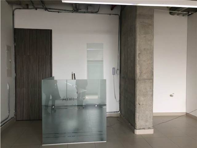 Oficina en Venta - Más