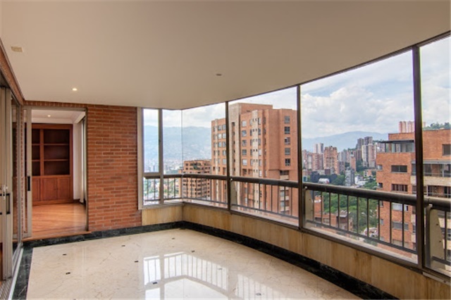Apartamento de 3 alcobas en arriendo en La Florida, Medellín, 319 m² · foto 4 de 24