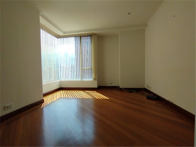 Apartamento de 3 alcobas en arriendo en La Florida, Medellín, 319 m² · foto 15 de 24