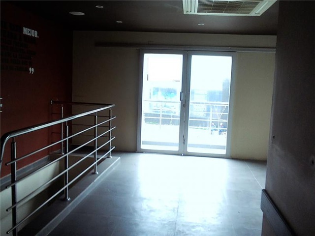 Local en Arriendo - Vista 3
