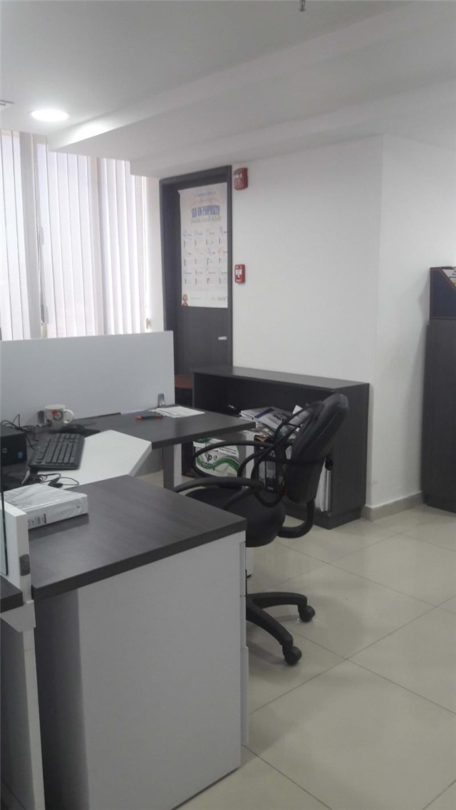 Oficina en Arriendo - Vista 4