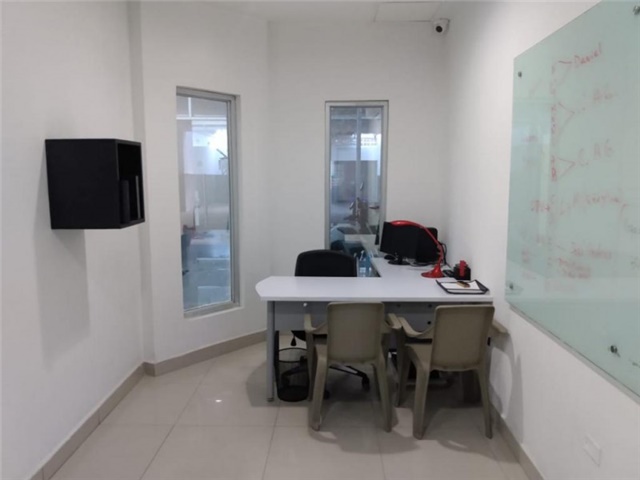 Oficina en Arriendo - Vista 4