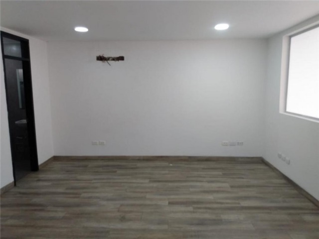Oficina en Arriendo - Más