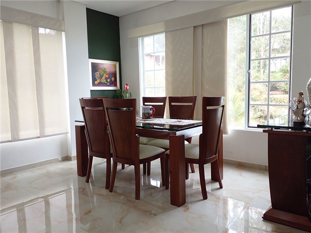 Casa de 3 alcobas en venta en Escobero, Envigado, 270 m² · foto 3 de 20