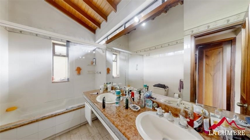 Casa de 4 alcobas en venta en Los Balsos, Medellín, 270 m² · foto 12 de 12