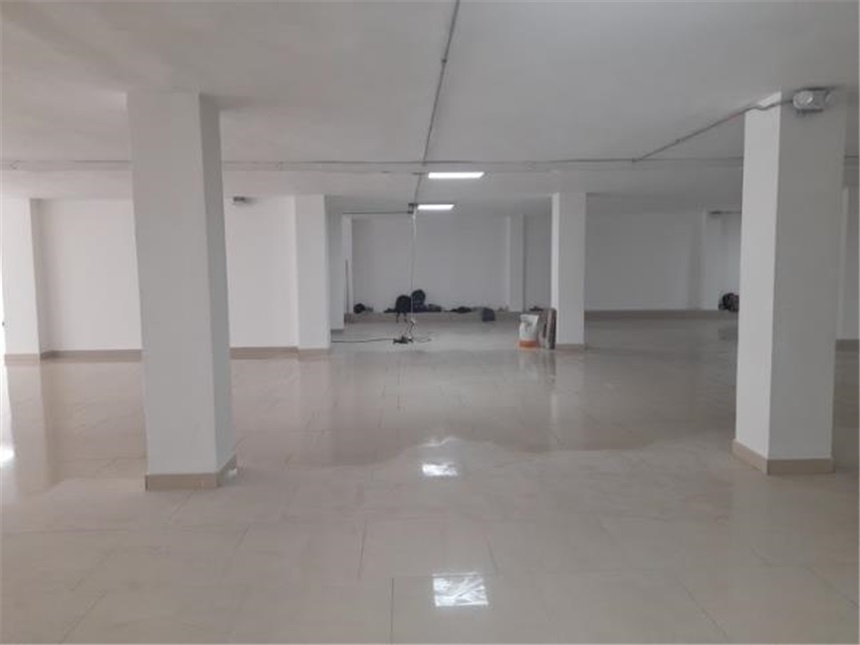 Local en Arriendo - Vista 5