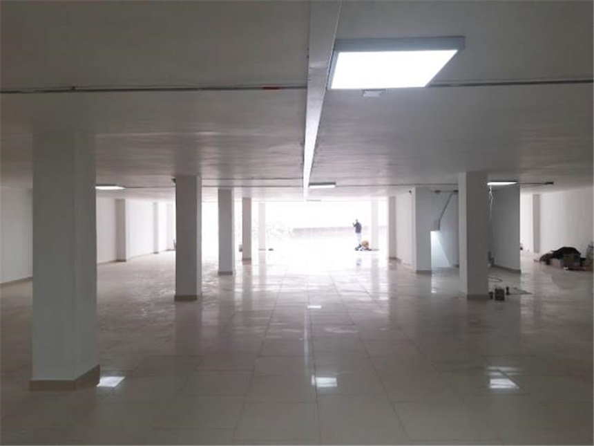 Local en arriendo en La Candelaria, Medellín, 400 m² · foto 10 de 12