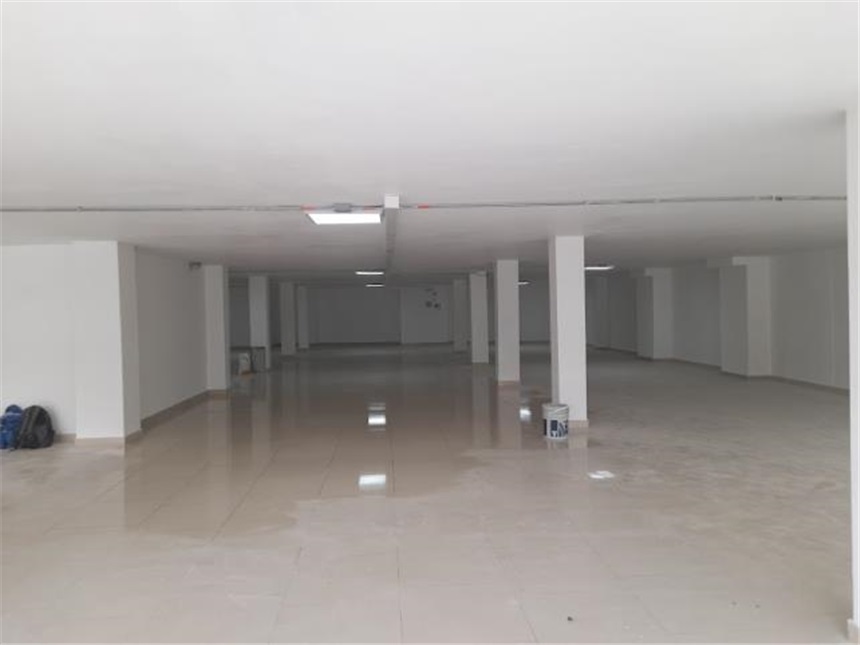 Local en arriendo en La Candelaria, Medellín, 400 m² · foto 8 de 12