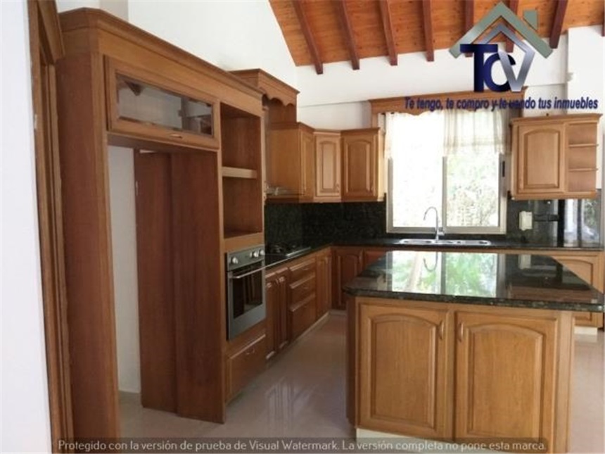 Casa de 4 alcobas en venta en Menzuly, Piedecuesta, 407 m² · foto 4 de 24