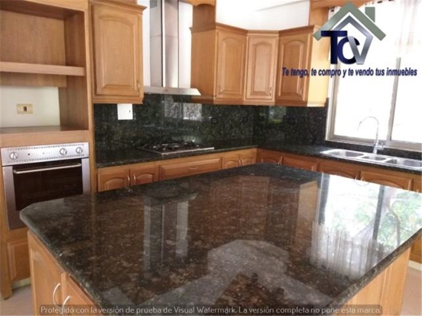 Casa de 4 alcobas en venta en Menzuly, Piedecuesta, 407 m² · foto 3 de 24