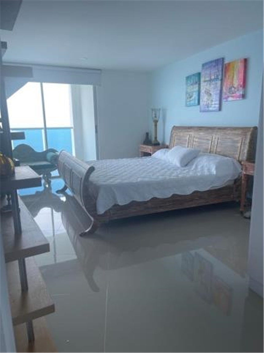 Apartamento en venta en Crespo, Cartagena · foto 2 de 18