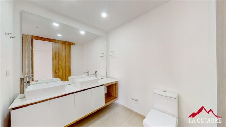 Apartamento de 3 alcobas en arriendo en Santa María De Los Ángeles, Medellín, 200 m² · foto 15 de 16