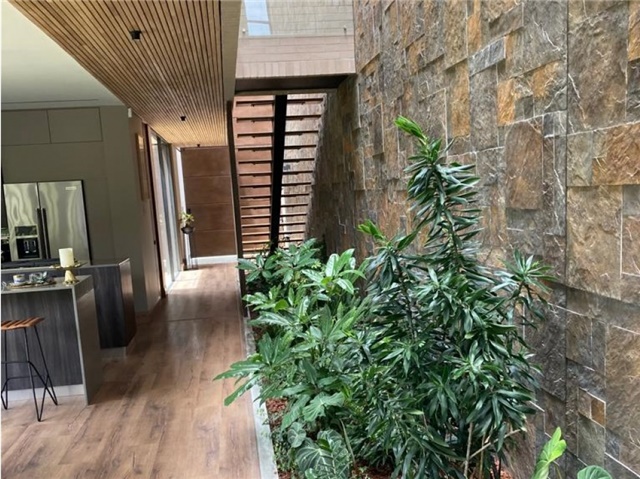 Casa de 4 alcobas en venta en Las Palmas, Envigado, 1644 m² · foto 21 de 24