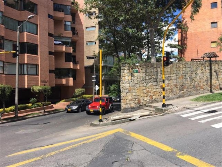 Apartamento de 3 alcobas en venta en Los Rosales, Bogotá, 172 m² · foto 20 de 21