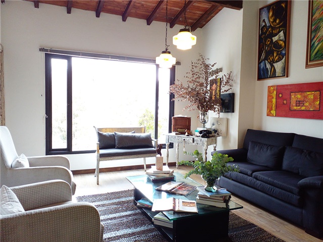 Casa de 3 alcobas en venta en Loma Del Escobero, Envigado, 170 m² · foto 3 de 19