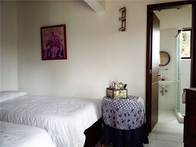 Casa de 3 alcobas en venta en Loma Del Escobero, Envigado, 170 m² · foto 10 de 19
