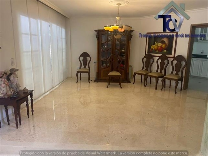 Casa de 5 alcobas en venta en Lagos Del Cacique, Bucaramanga, 330 m² · foto 2 de 13