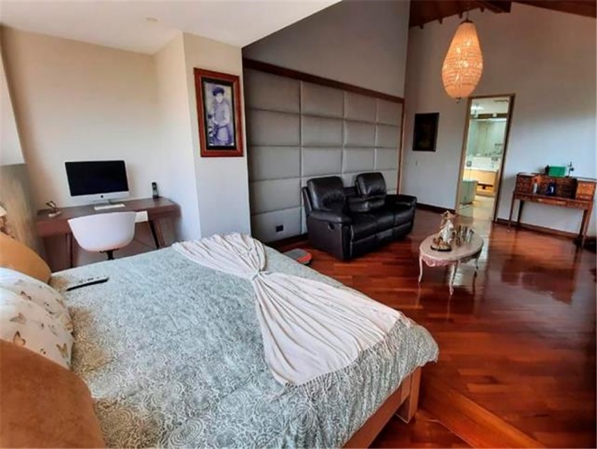 Casa de 4 alcobas en venta en Loma El Atravesado, Envigado, 372 m² · foto 11 de 20