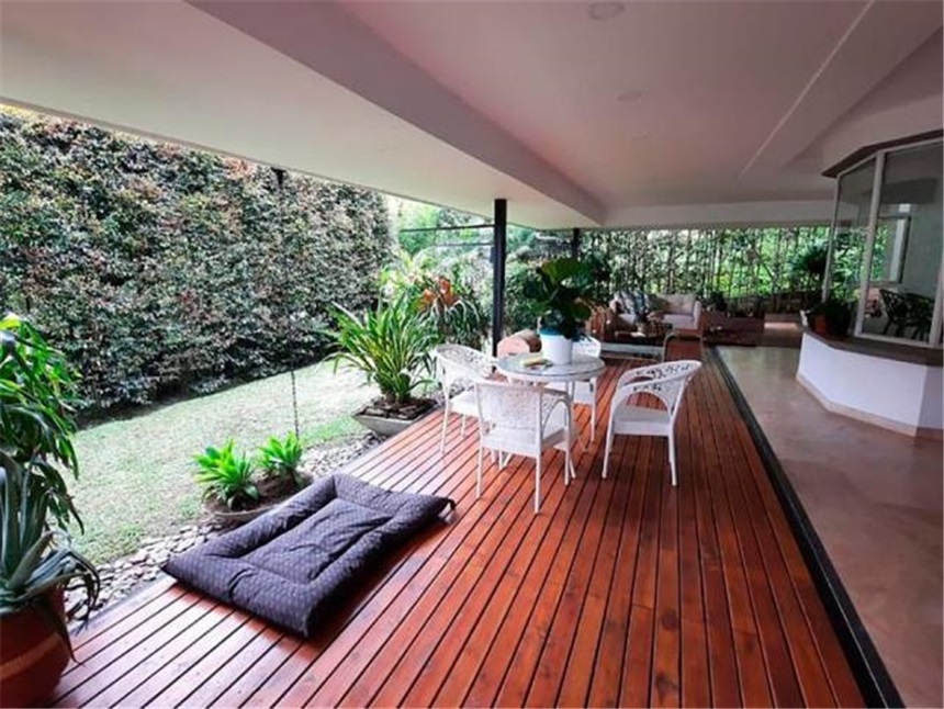 Casa de 4 alcobas en venta en Loma El Atravesado, Envigado, 372 m² · foto 17 de 20