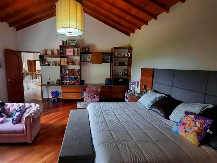 Casa de 4 alcobas en venta en Loma El Atravesado, Envigado, 372 m² · foto 14 de 20