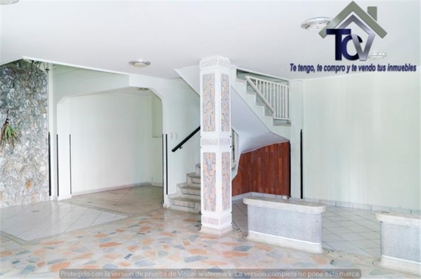 Casa de 4 alcobas en venta en Asturias, Bucaramanga, 375 m² · foto 3 de 8