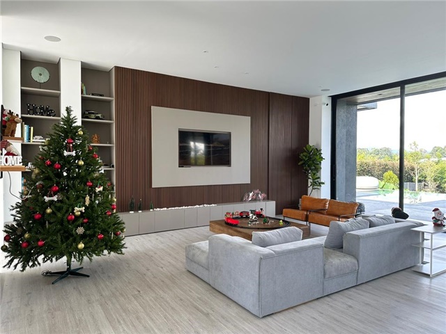 Casa de 4 alcobas en venta en Llano Grande, Rionegro, 1000 m² · foto 2 de 17