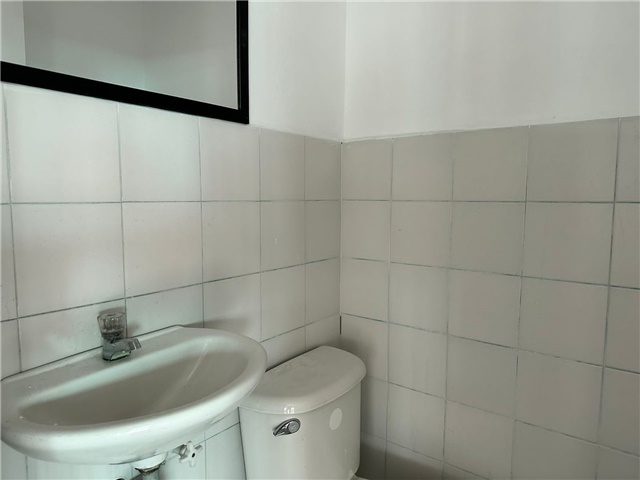 Oficina en arriendo en La Candelaria, Medellín, 200 m² · foto 5 de 9