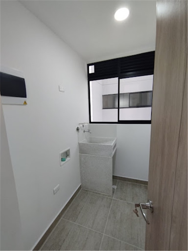 Apartamento de 2 alcobas en venta en Los Colegios, Rionegro, 81 m² · foto 13 de 24