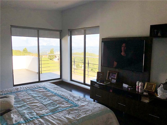 Casa de 4 alcobas en venta en Escobero, Envigado, 290 m² · foto 11 de 13