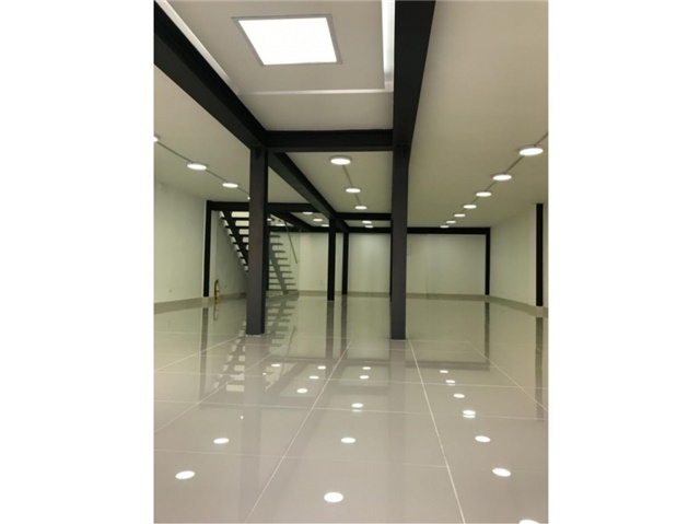Local en Arriendo - Vista 5