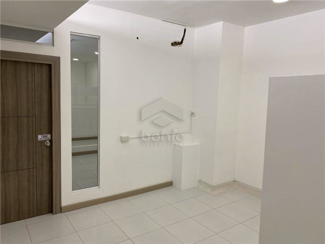 Oficina en Arriendo - Más