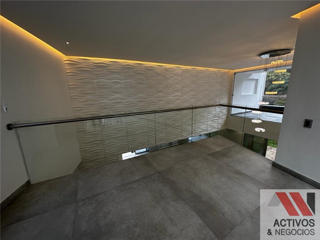 Casa de 4 alcobas en venta en Carrizales, El Retiro, 2000 m² · foto 11 de 24