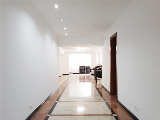 Apartamento de 3 alcobas en arriendo en Transversal Inferior, Medellín, 457 m² · foto 7 de 20