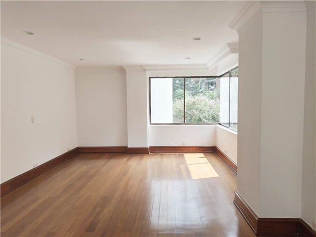 Apartamento de 3 alcobas en arriendo en Transversal Inferior, Medellín, 457 m² · foto 9 de 20