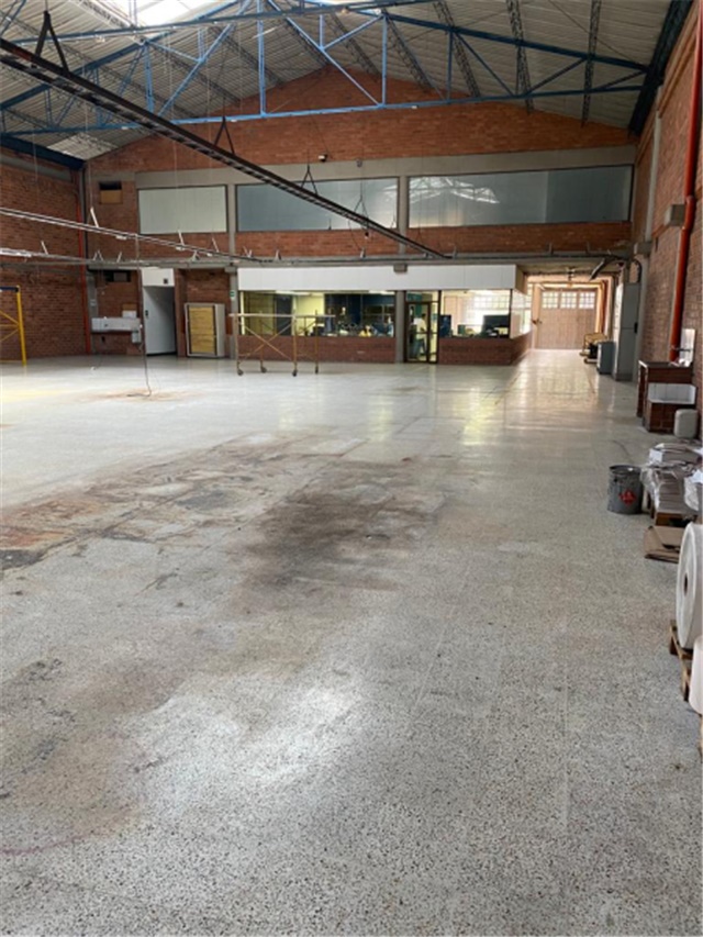 Bodega en Arriendo - Vaade 2