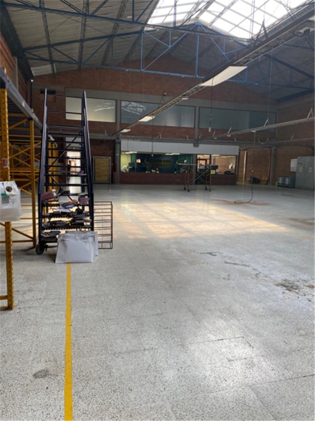 Bodega en Arriendo - Vaade 4