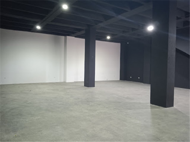 Local en venta en Conquistadores, Medellín, 300 m² · foto 15 de 24