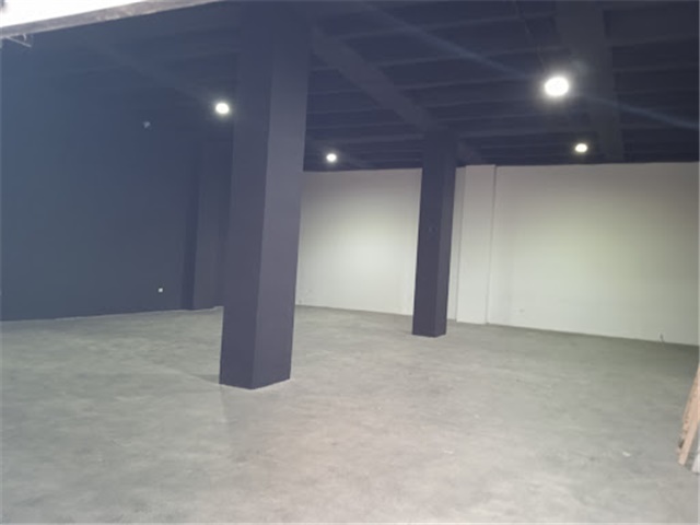 Local en venta en Conquistadores, Medellín, 300 m² · foto 18 de 24
