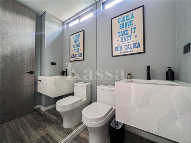 Piso – Bogotá, Los Cedros, Localidad Usaquén - Más
