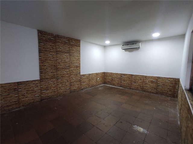 Local en Arriendo - Vista 5