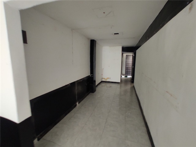 Local en Arriendo - Vista 3