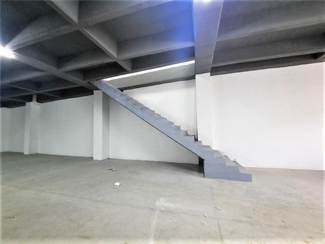 Bodega en Arriendo - Más
