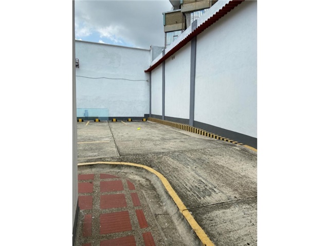 Local en Arriendo - Vista 4