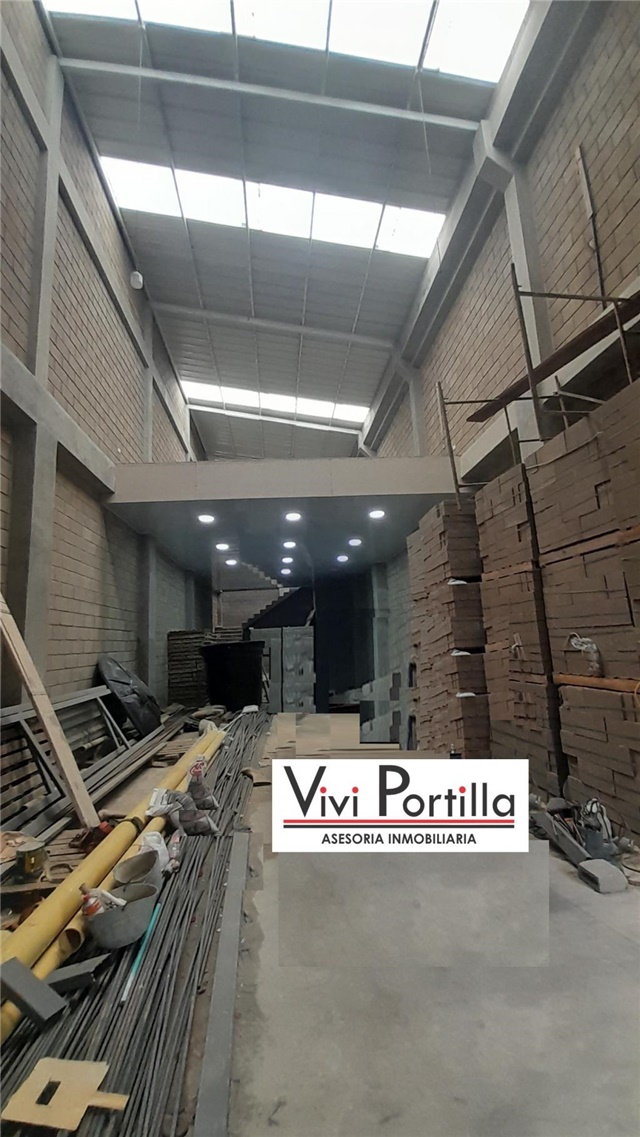 Bodega en Arriendo - Más