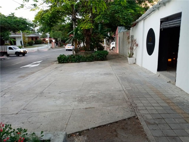 Local en Arriendo - Vista 2