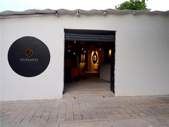 Local en Arriendo - Más
