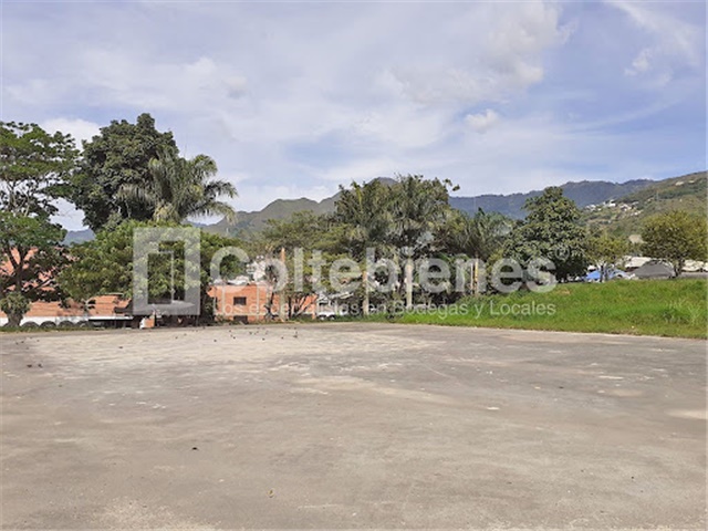 Lote en arriendo en La Navarra, Copacabana · foto 9 de 13