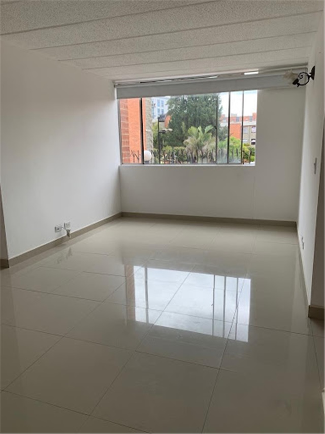 Piso – Bogotá, Portales del Norte, Localidad Suba
