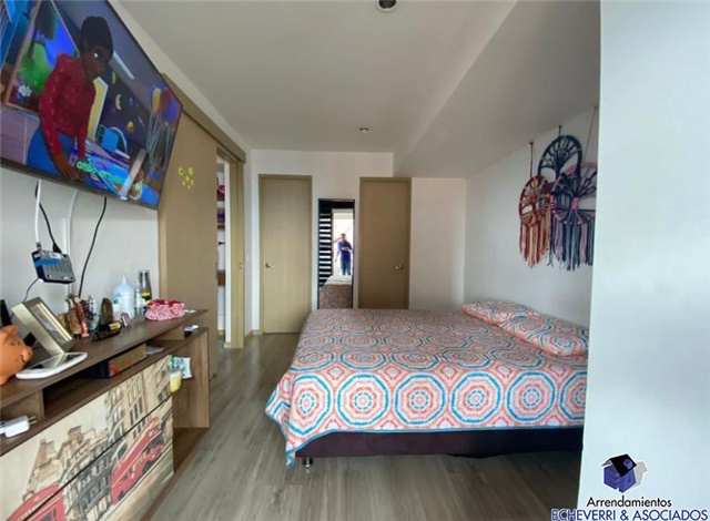 Apartamento en venta en Loma De Las Brujas, Envigado · foto 4 de 10